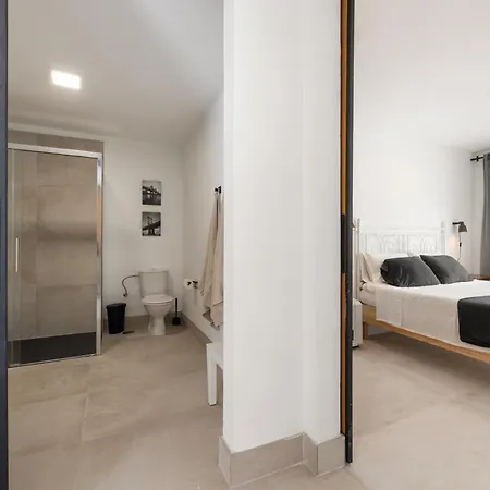 Villa Home2book Elegant With Jacuzzi