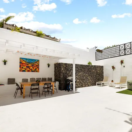 Home2book Elegant With Jacuzzi Villa