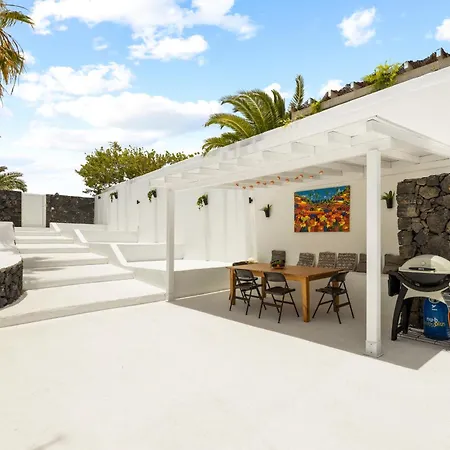 Villa Home2book Elegant With Jacuzzi Costa Teguise
